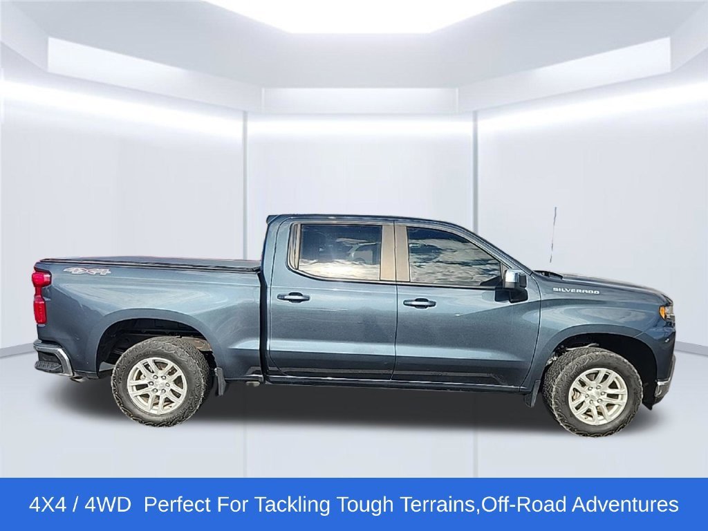 Used 2019 Chevrolet Silverado 1500 LT with VIN 1GCUYDED9KZ139779 for sale in Northfield, Minnesota