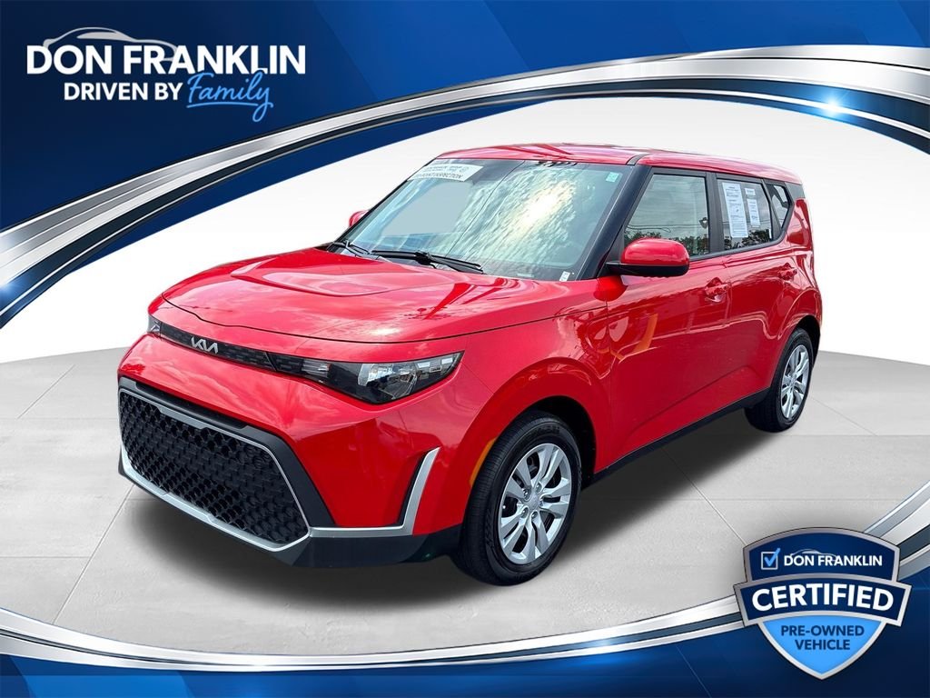 Used 2025 Red Kia LX image 1