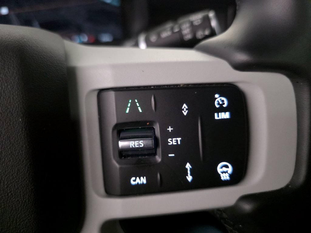 Used 2024 Santorini Black Metallic Land Rover X-Dynamic SE image 22
