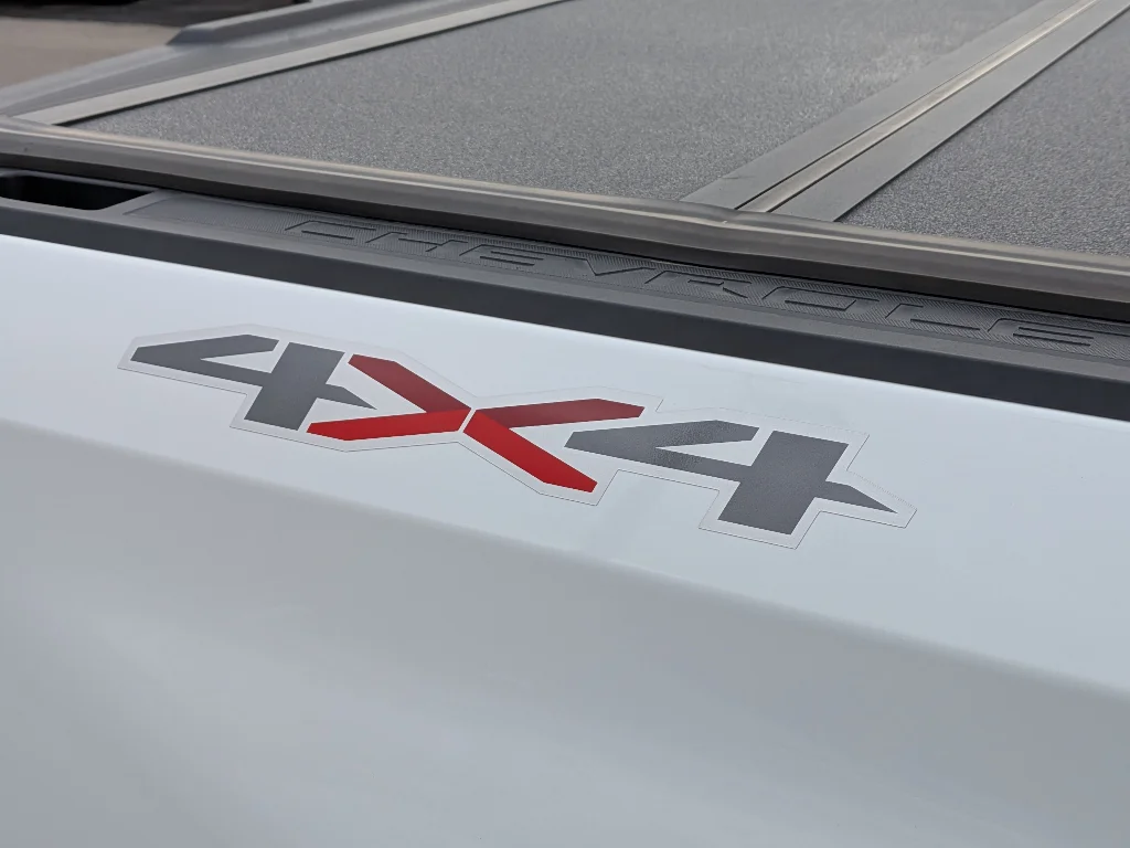 Used 2022 Summit White Chevrolet LTZ image 27