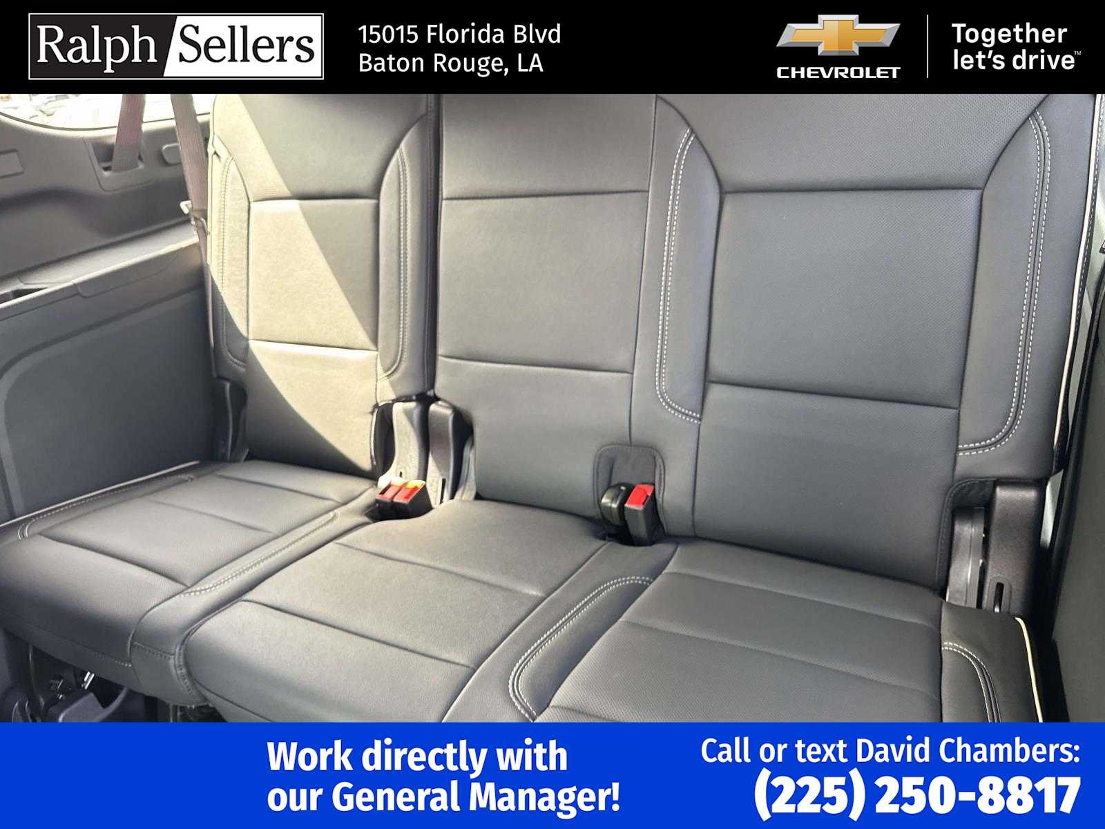 2026 Chevrolet Suburban Premier - Photo 8