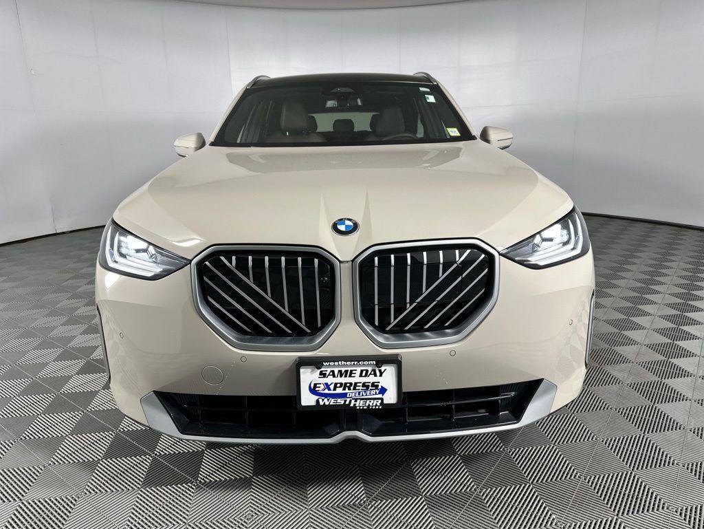 Used 2026 Gray Metallic BMW 30 xDrive image 4