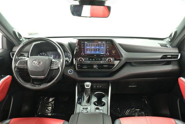 Certified Used 2021 MIDNIGHT BLACK METALLIC Toyota  image 9