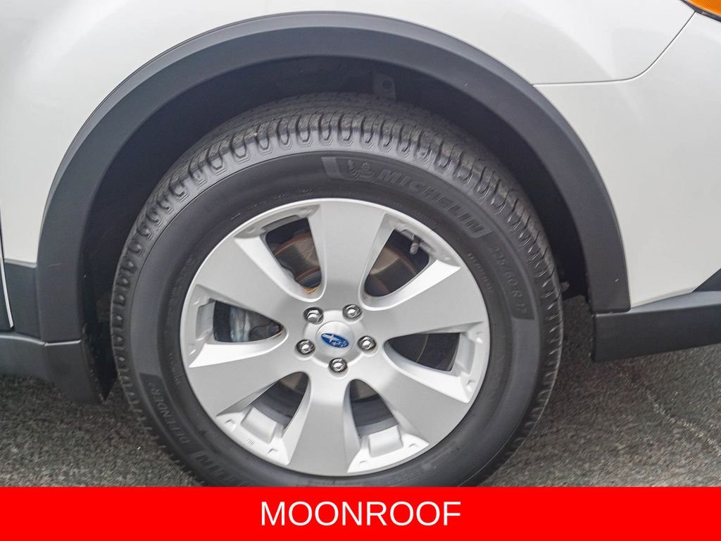 Used 2012 White Subaru 2.5i image 9