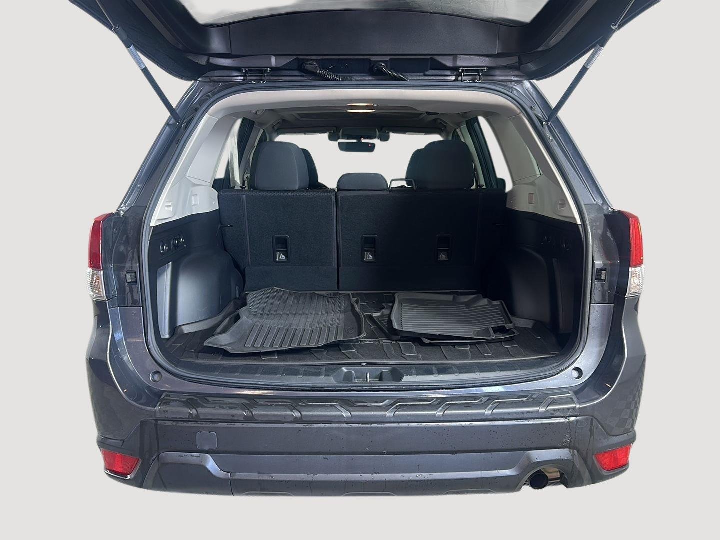 Used 2020 Magnetite Gray Metallic Subaru Premium image 21