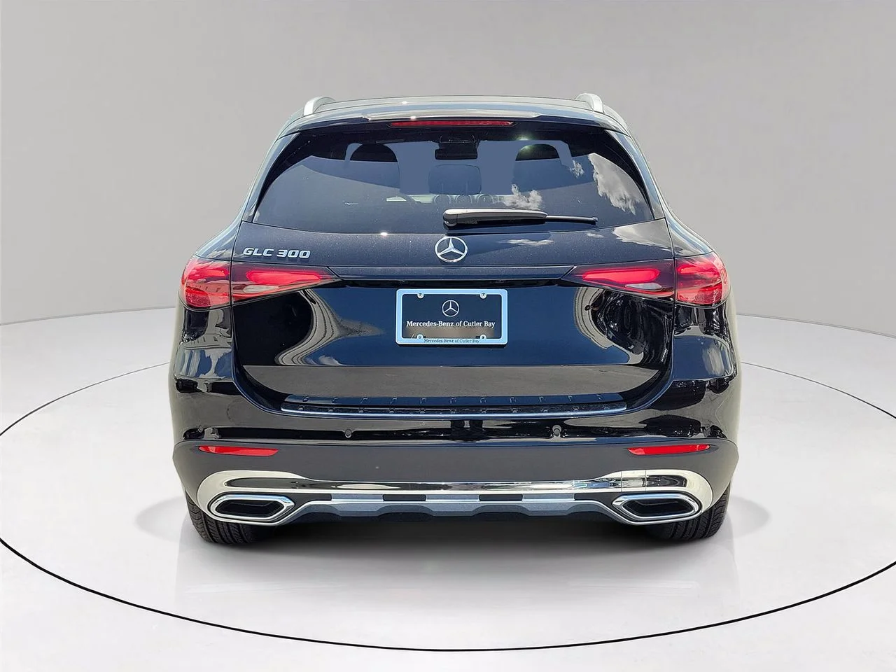 New 2026 Black Mercedes-Benz GLC 300 image 5