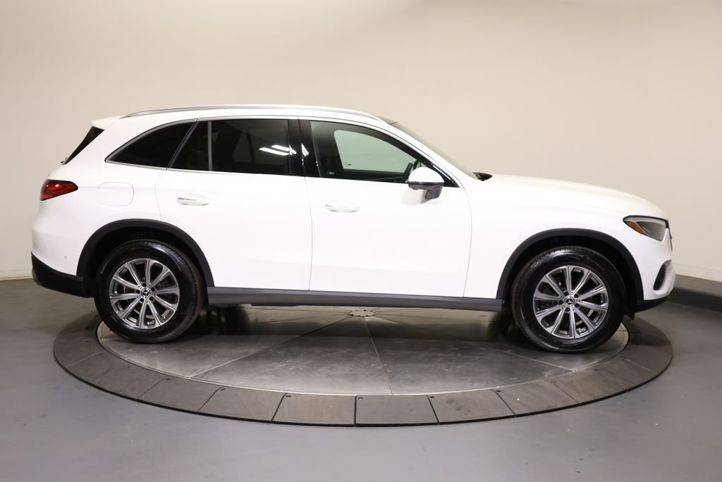 Certified Used 2026 Polar White Mercedes-Benz GLC 300 image 8