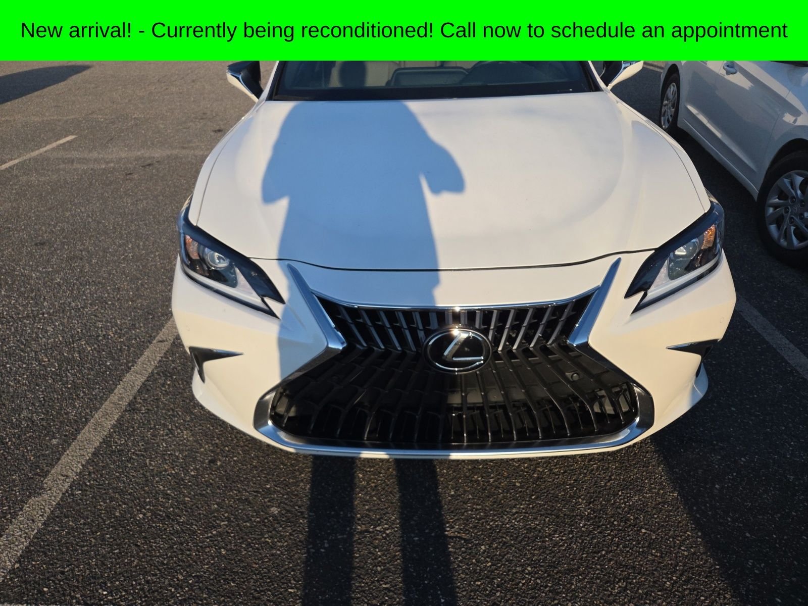 Used 2022 White Pearl Lexus 350 image 1