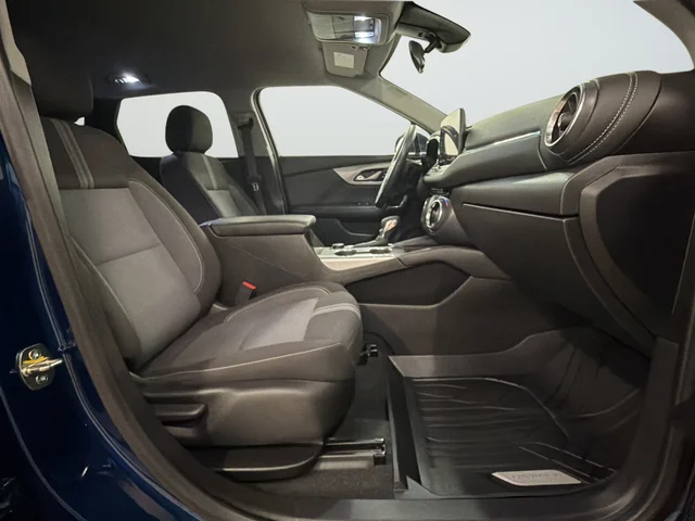 Used 2023 Blue Chevrolet LT image 26