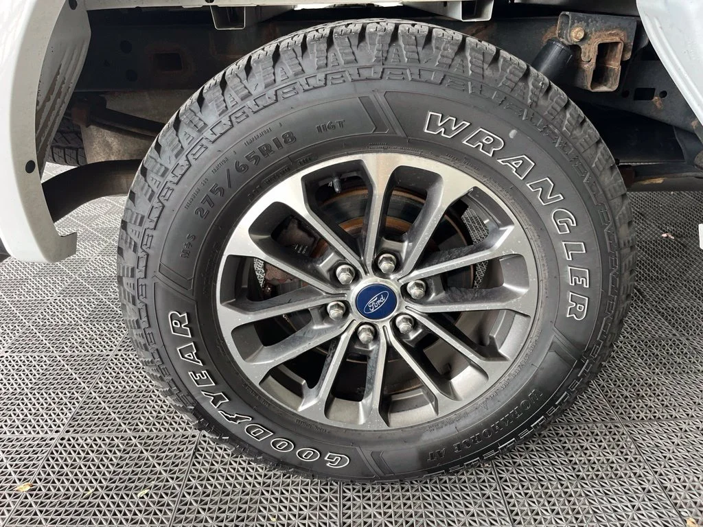 Used 2018 White Ford XLT image 23