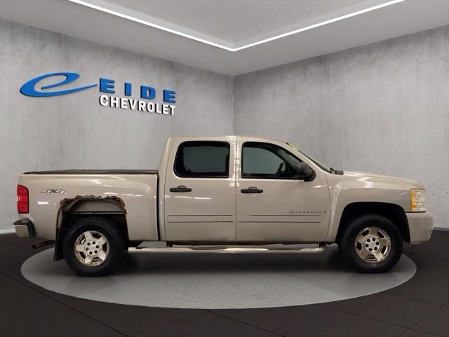 Used 2008 Silver Chevrolet LT image 14