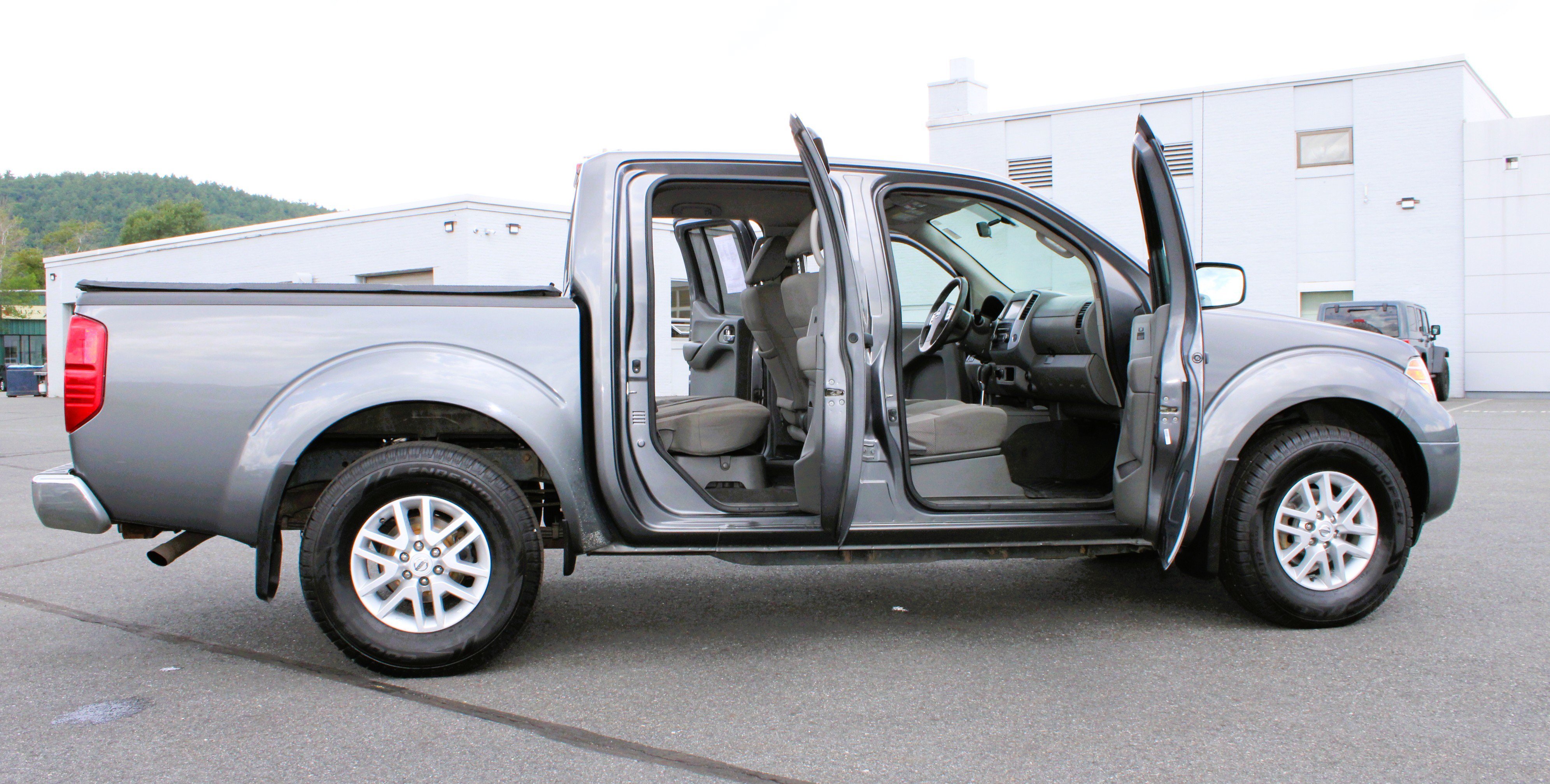Used 2021 Gun Metallic Nissan SV image 17