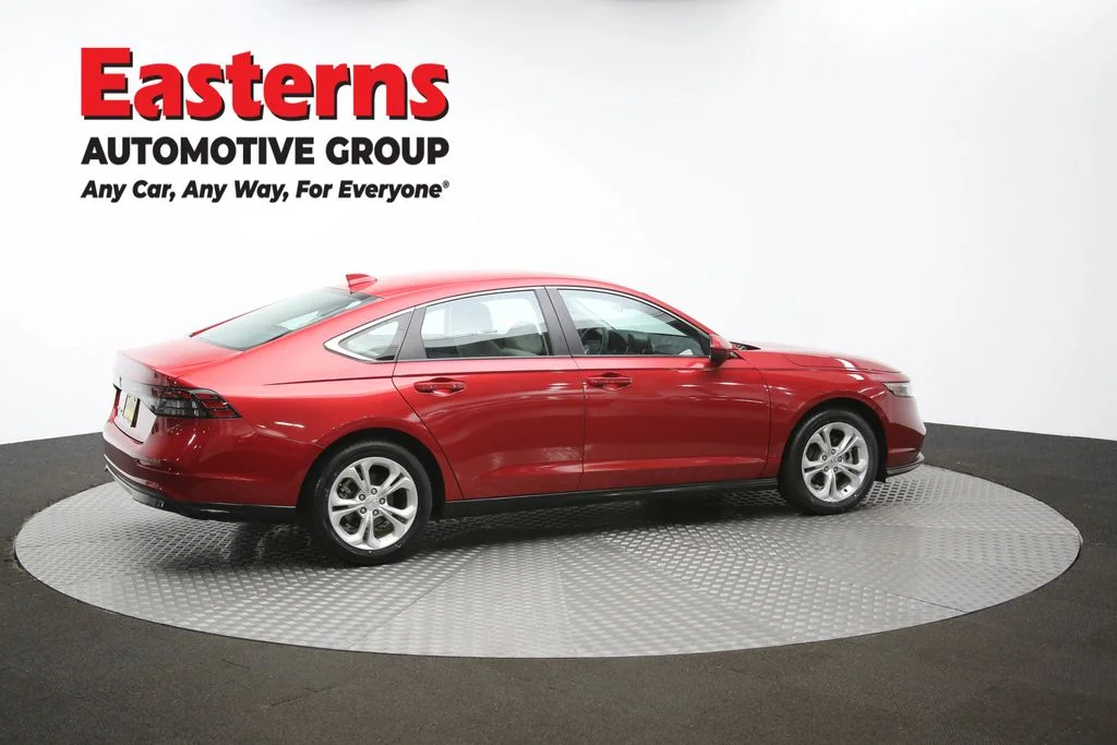 Used 2023 Red Honda LX image 39