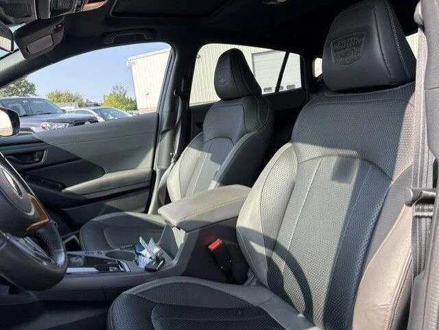 Used 2024 Sapphire Blue Pearl Subaru Wilderness image 4