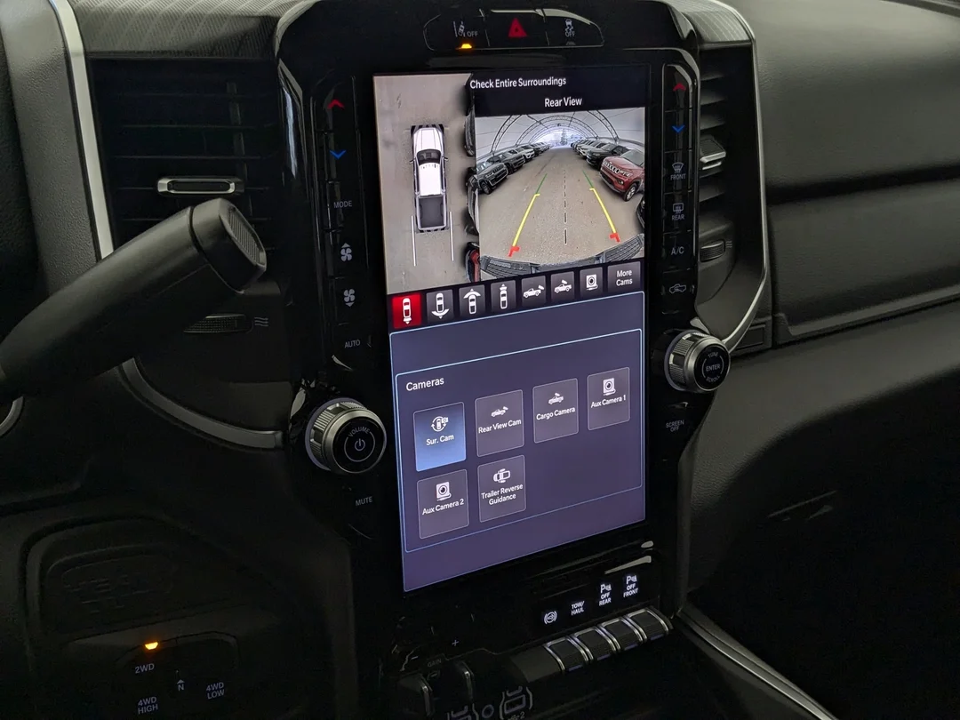 New 2026 Blue RAM Big Horn - - 6.7L HO Diesel - 5th Wheel/Gooseneck Prep - Sport App Pkg - Nav - Cargo Cam & More! image 23