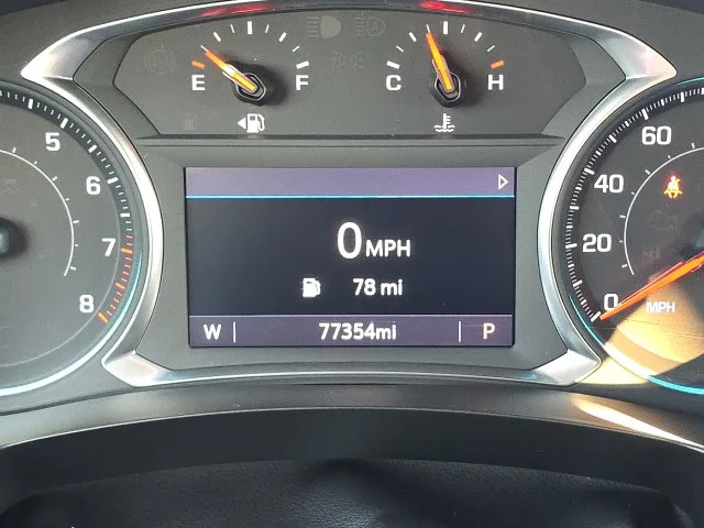 Used 2022 Silver Chevrolet LT image 27