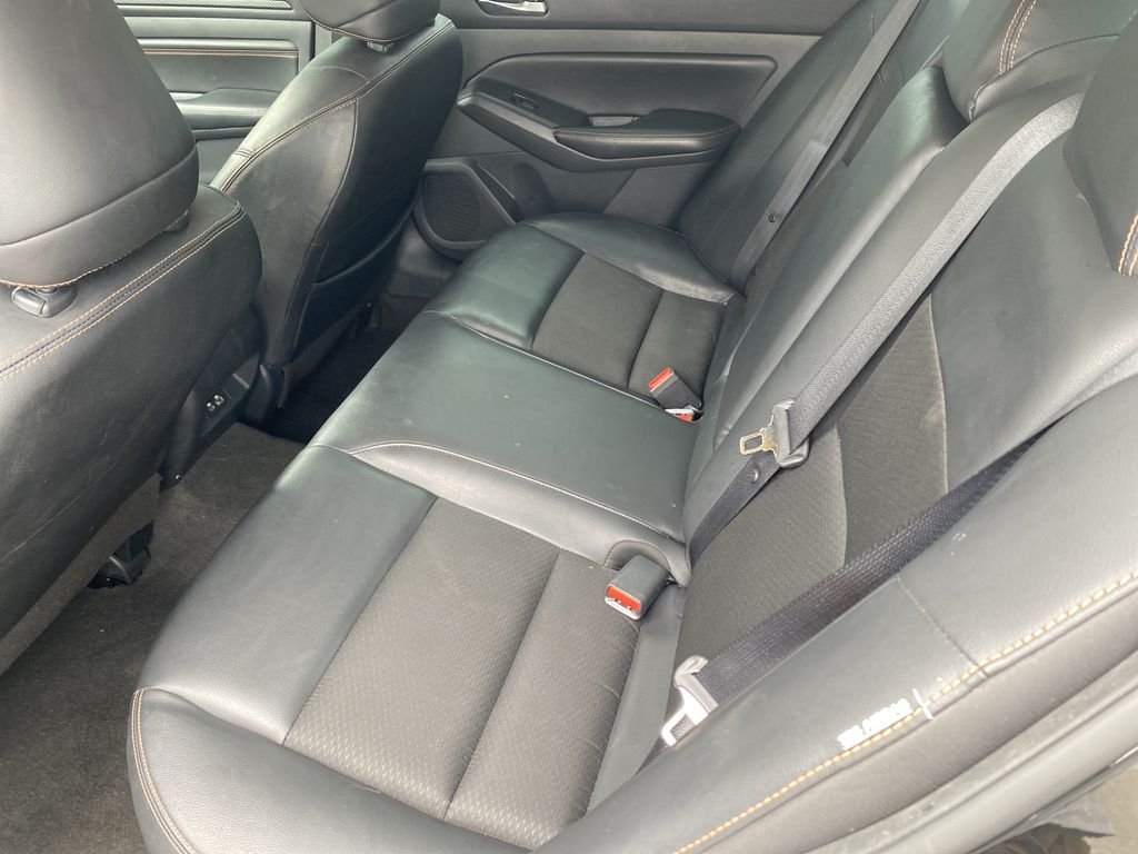 Used 2022 Super Black Clearcoat Nissan 2.5 SR image 26