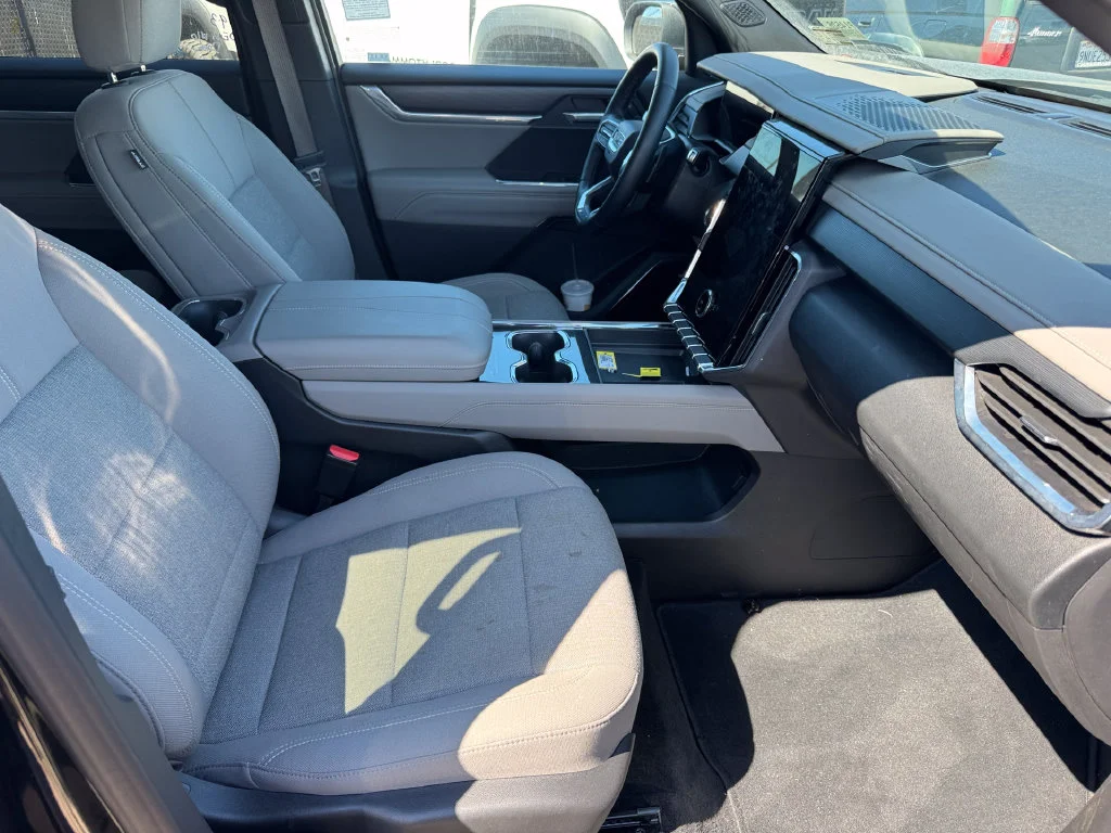 Used 2026 Black GMC Elevation image 3