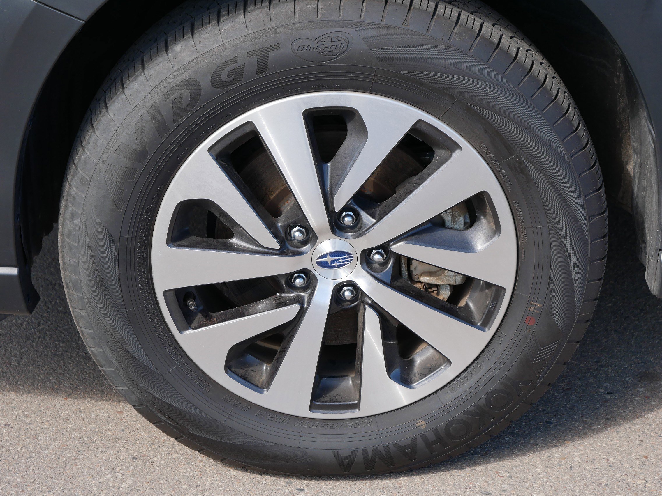 Used 2025 Autumn Green Metallic Subaru Premium image 15