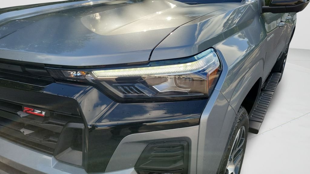 Used 2023 Gray Chevrolet Z71 image 24
