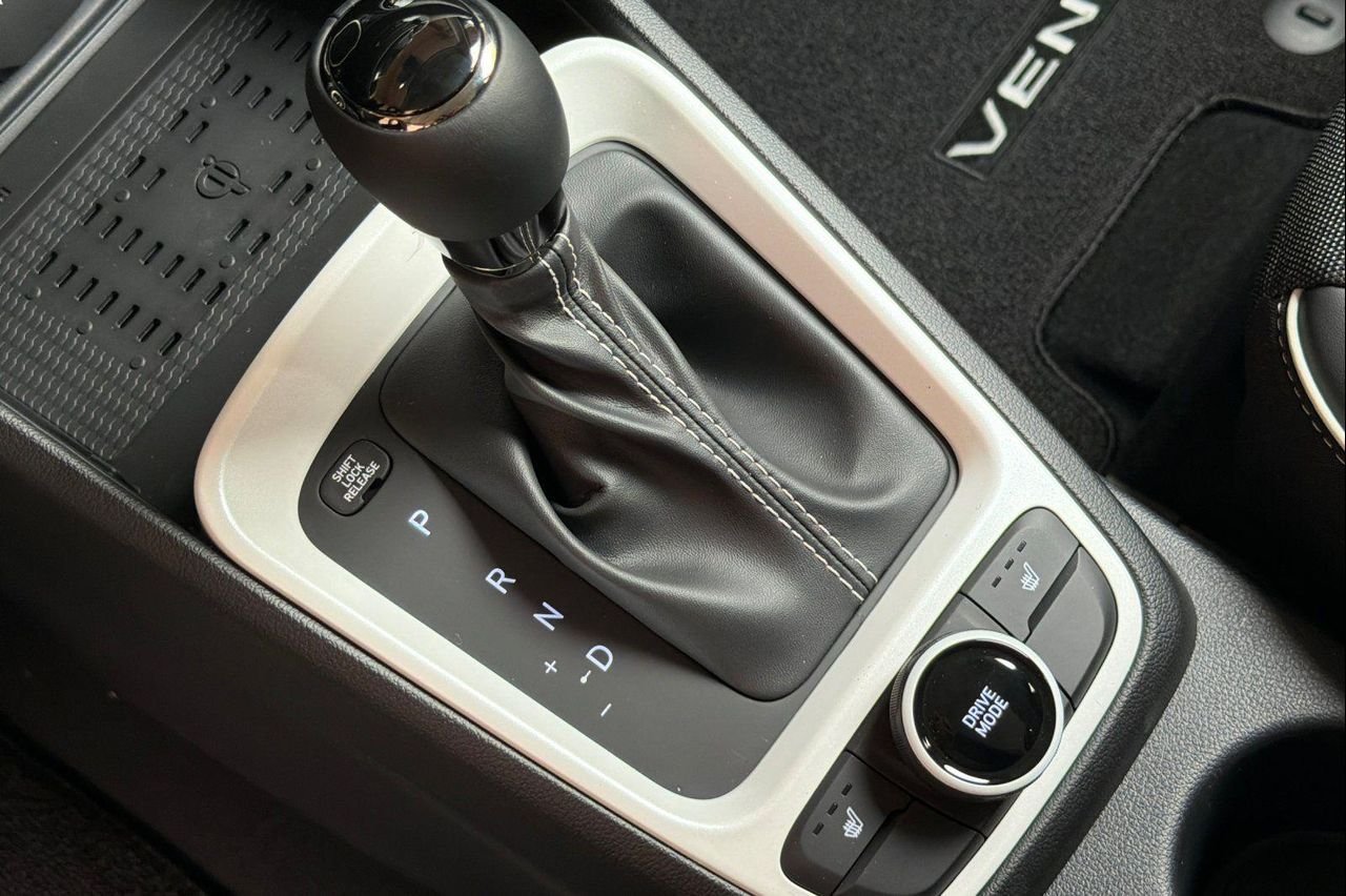 New 2026 Gray Hyundai SEL w/Two-Tone Roof image 27