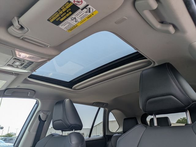 Used 2023 Gray Toyota XLE Premium image 17