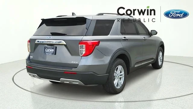 Certified Used 2023 Gray Metallic Ford XLT image 7