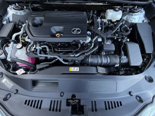 2024 Lexus ES Hybrid 300h - Photo 30