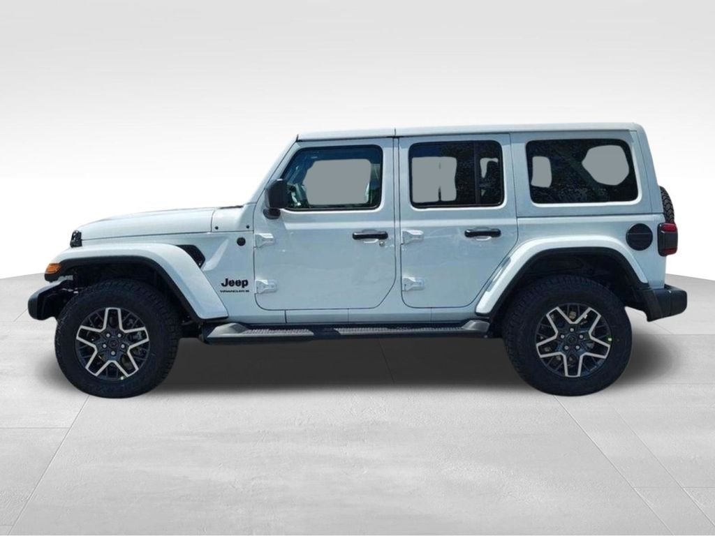 New 2026 Bright White Clear-Coat Exterior Paint Jeep Sahara image 2