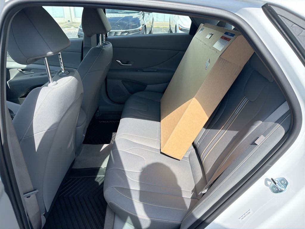 New 2026 White Hyundai SEL Sport image 19