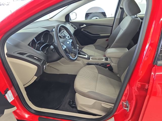 Used 2014 Red Ford SE image 14
