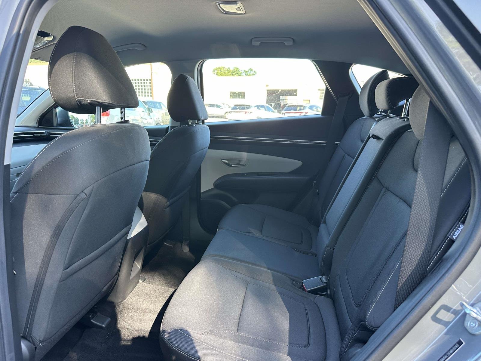 2024 Hyundai Tucson SE - Photo 18