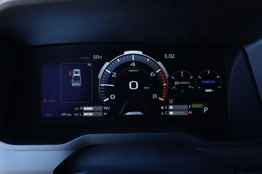 2026 Toyota Tundra Limited - Photo 26