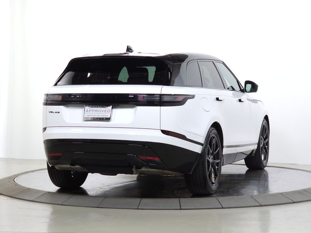 Certified Used 2026 White Land Rover Dynamic SE image 9