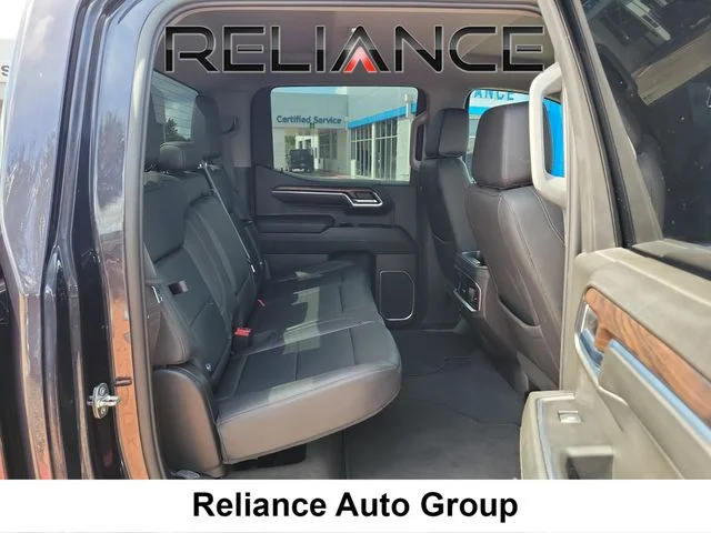 Used 2023 Silver GMC SLT image 15