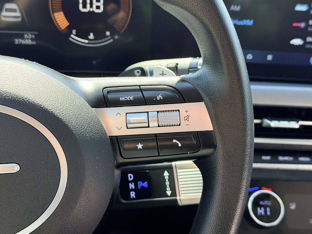 Used 2025 Portofino Gray Hyundai SEL image 9
