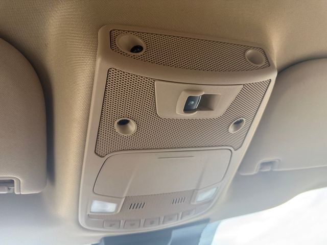 Certified Used 2019 Oxford White Ford Lariat image 12