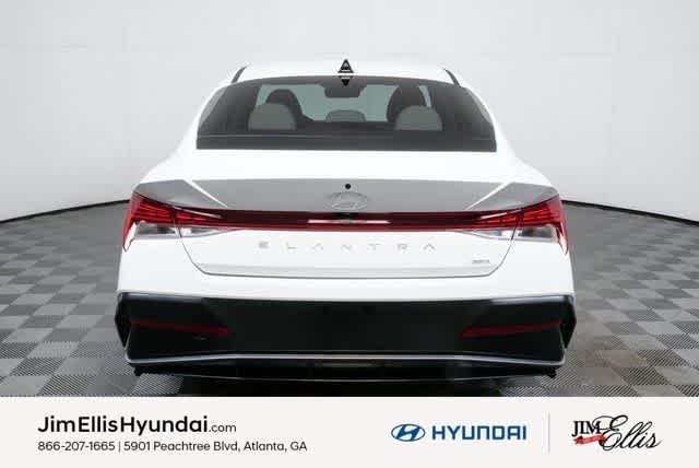 New 2025 Serenity White Hyundai Limited image 31