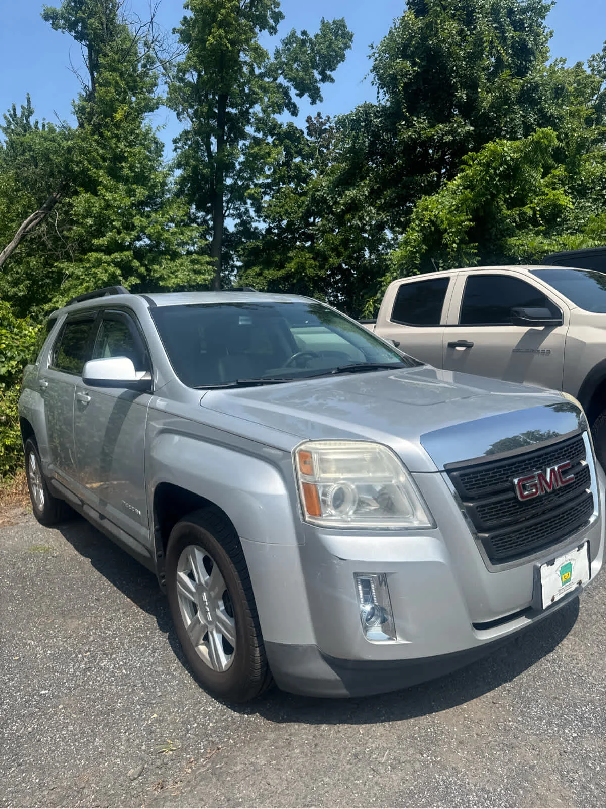 Used 2014 Quicksilver Metallic GMC SLT image 2