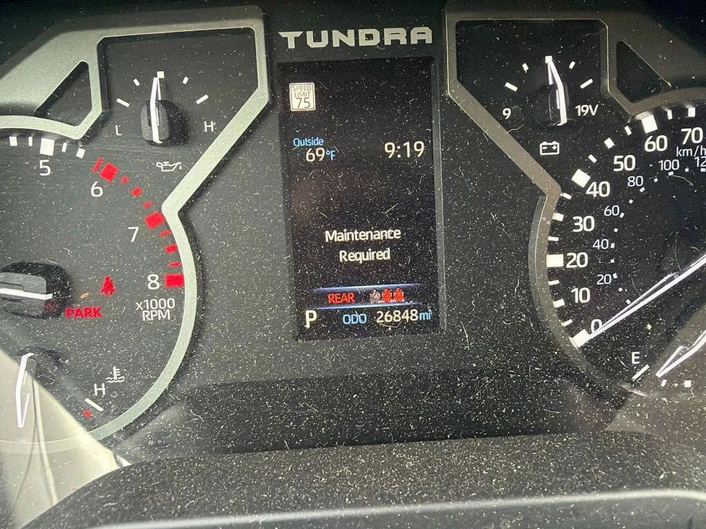 Used 2024  Toyota SR5 image 13