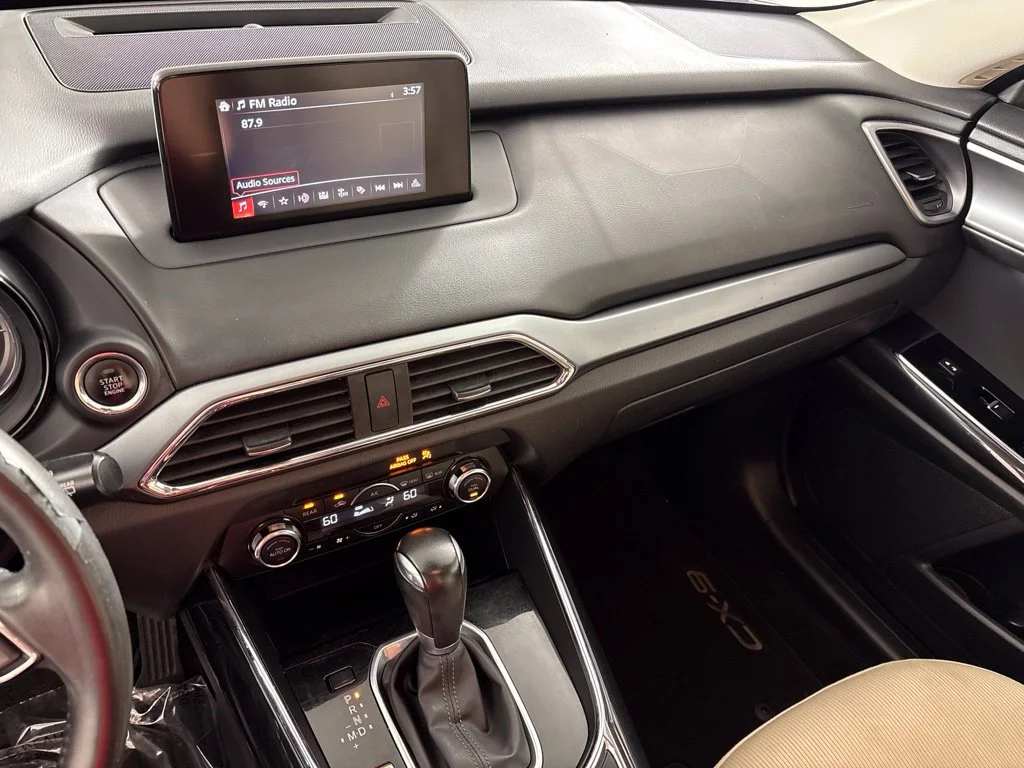 Used 2018 Silver Mazda Sport image 27