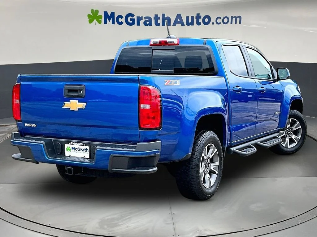 Used 2018 Blue Chevrolet Z71 image 7