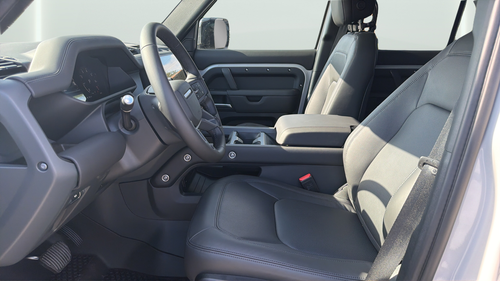 New 2026 Borasco Grey Land Rover X-Dynamic SE image 17