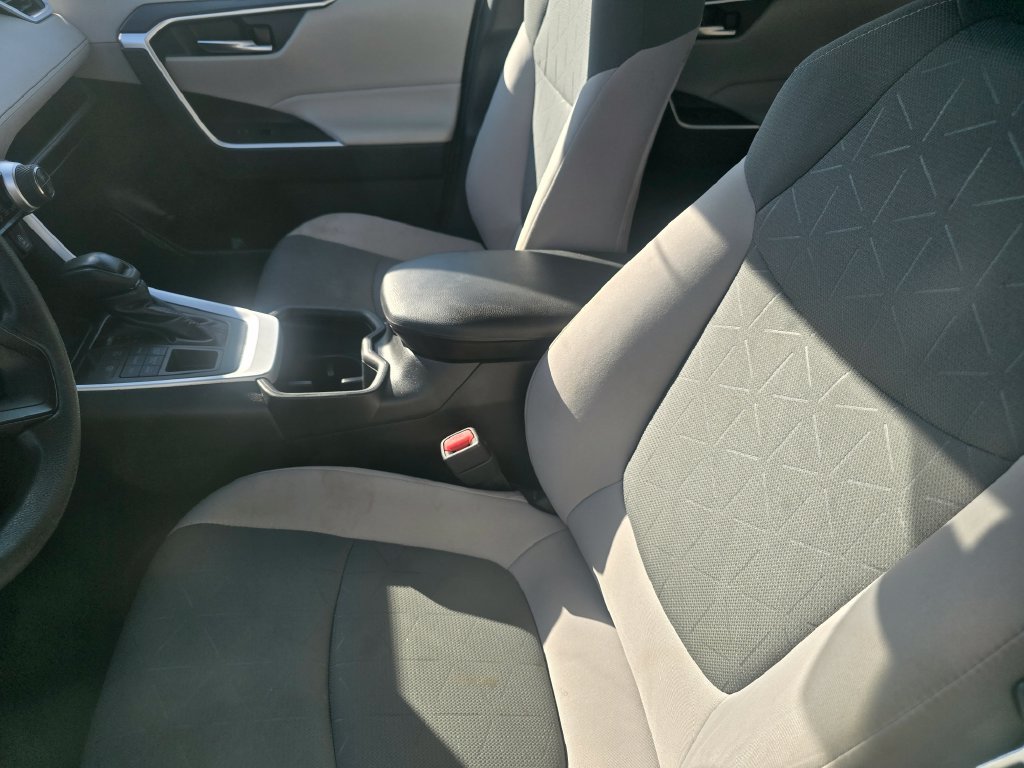 Certified Used 2022 White Toyota XLE image 23