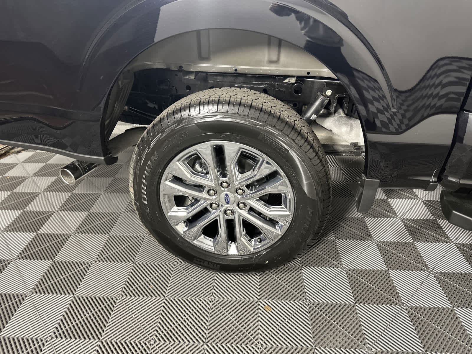 2025 Ford F-150 XLT - Photo 16