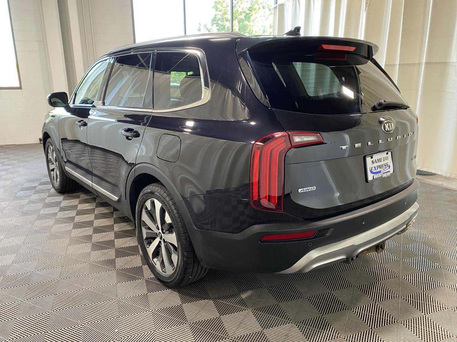 Used 2021 Black Copper Kia EX image 5