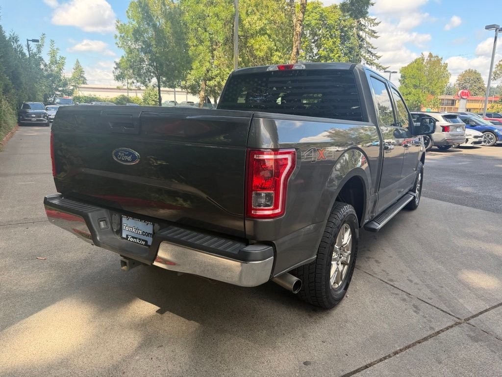 Used 2017 Magnetic Ford XLT image 4