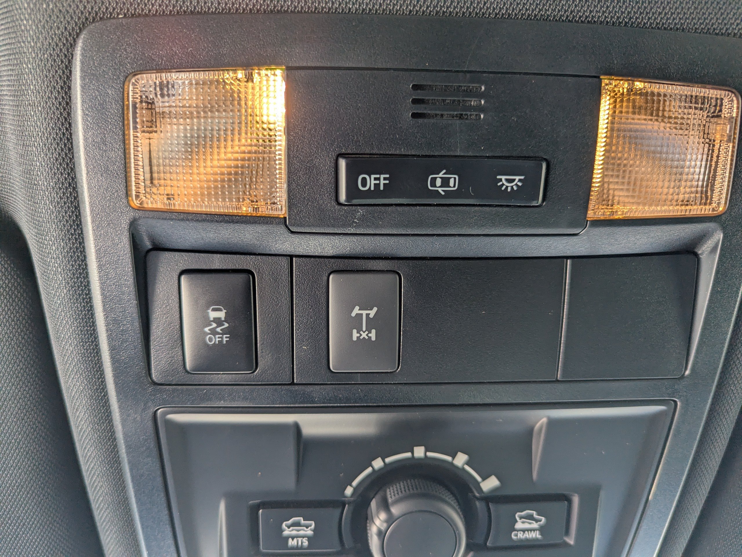 Used 2018  Toyota SR image 22