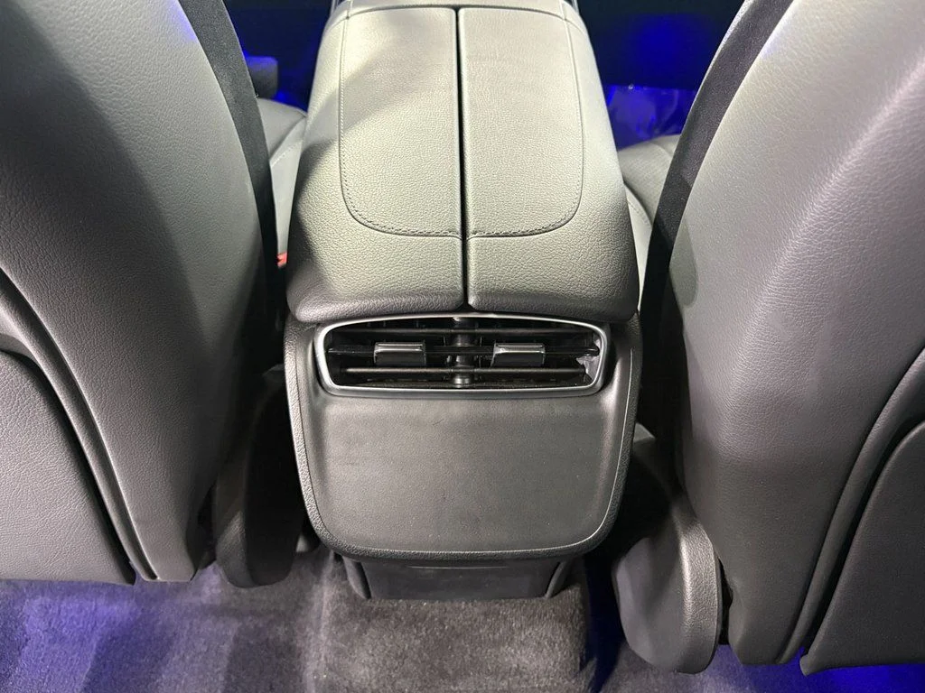 Used 2023  Mercedes-Benz 350 SUV image 29