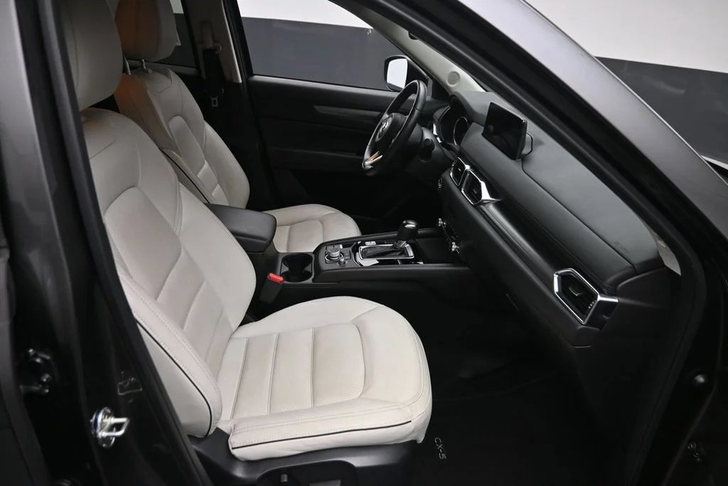 Used 2025 Gray Mazda 2.5 S Preferred Package image 9